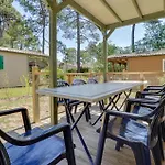 Awesome In With Heated Swimming Pool Feriehus *