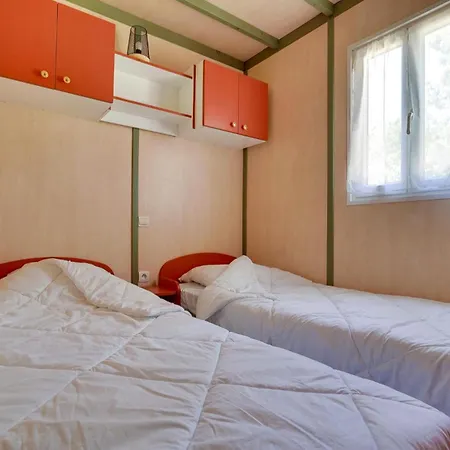 Cozy Home In La Faute-Sur-Mer Ferienhaus *